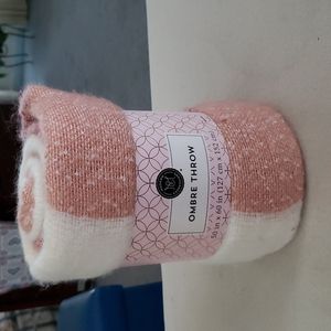 Ombre Throw Blanket - Pink and White